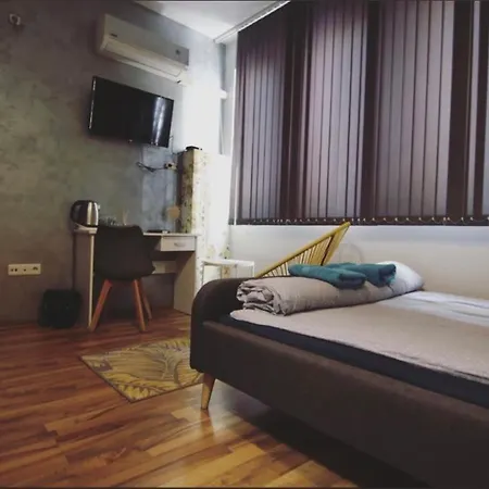 Къща за гости Nice Place Oborishte *
